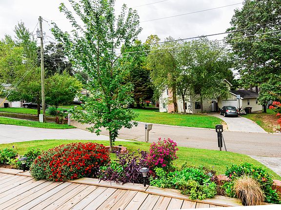 2nd image of 7634 NW Chatham Cir