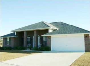 1603 Twin Pines Cir, Cantonment, FL 32533