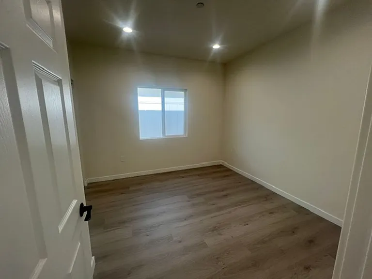 7317 -7321 Garden Grove Avenue — Photo 65