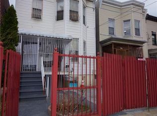 2070 Ryer Ave, Bronx, NY 10457