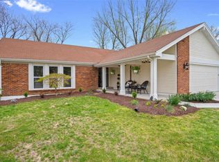 2270 Kittridge Ct, Chesterfield, MO 63017