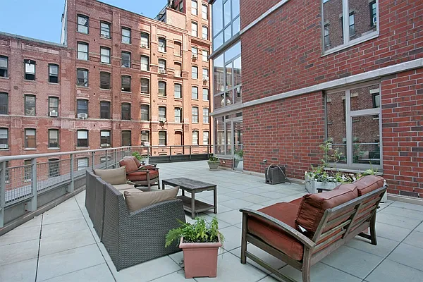 Sold by Corcoran | media 4