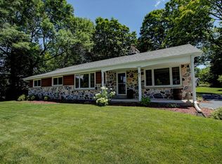 21895 Mayrose Blvd, Brookfield, WI 53045