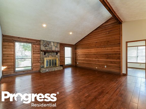 5th image of 229 Sabrina Ct