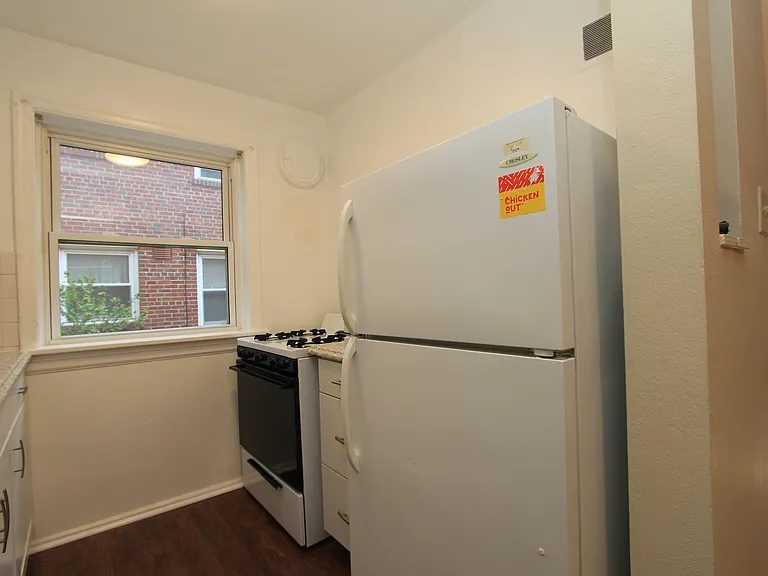 3615 Jamieson Ave #1N — Photo 8