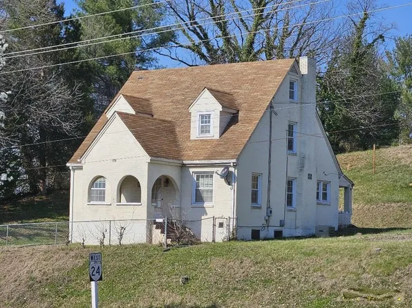 118 E Virginia Ave, Vinton, VA 24179