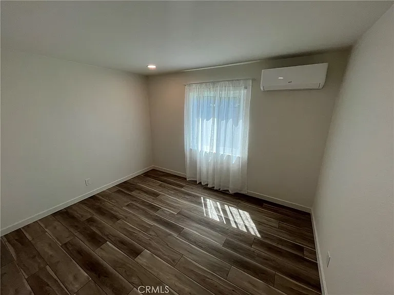 525 Twilight St — Photo 23