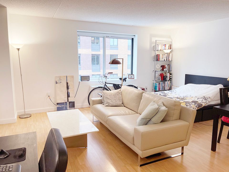 1st image of 510 W 45th St APT 8B