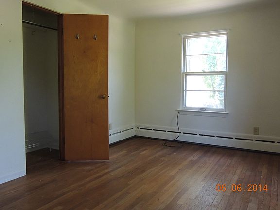 4th image of 250 Borland Ct