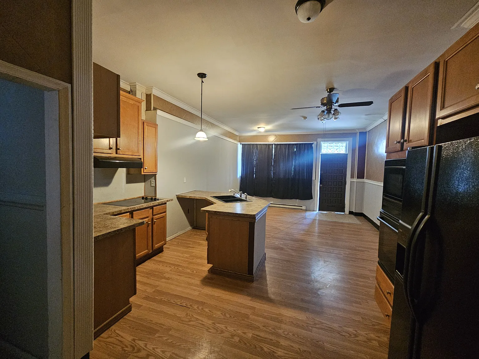 4-6 Broad Street - 2 — Photo 2