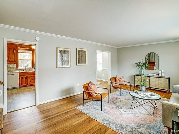 4th image of 9006 Avalon Dr