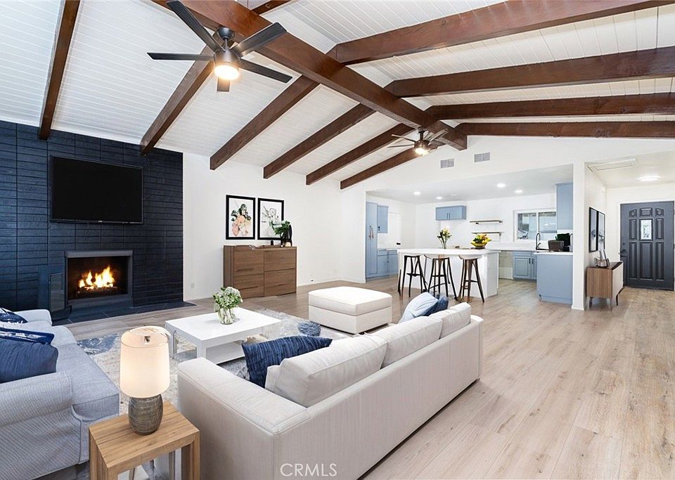 1st image of 6026 Moraga Ave