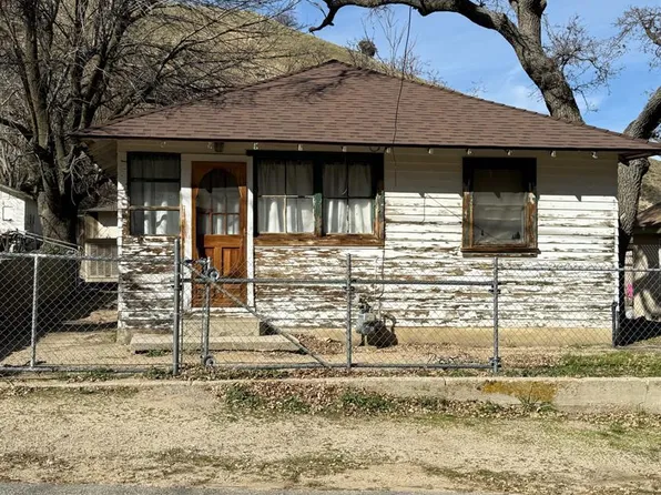 433 South Dr, Lebec, CA 93243