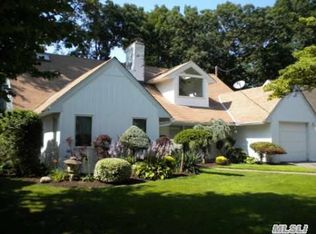 127 Margaret Blvd, Merrick, NY 11566