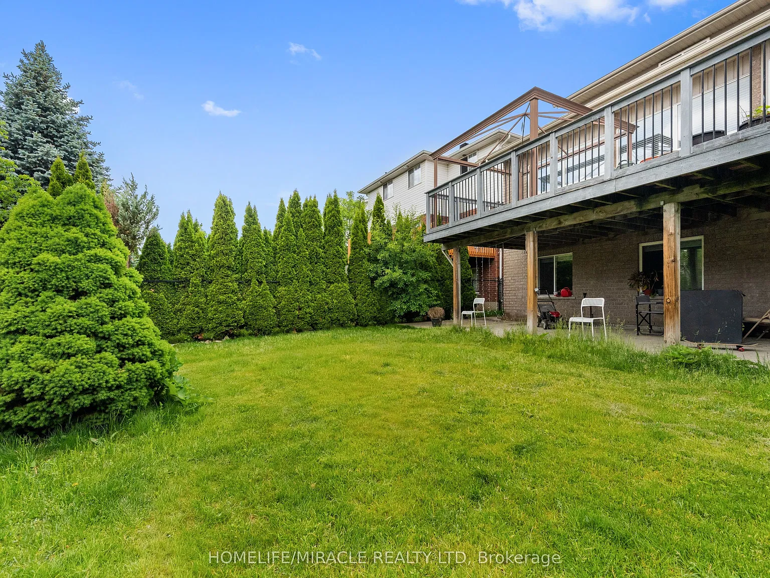 3 bed, $2,400 — Photo 2