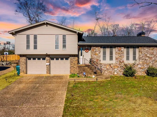 43 Walnut Valley Dr, Little Rock, AR 72211