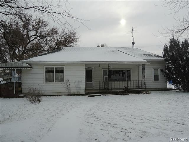 2nd image of 8935 Avoca Rd