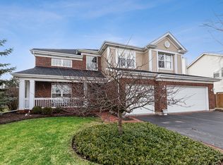 2220 Monument Ct, Gurnee, IL 60031