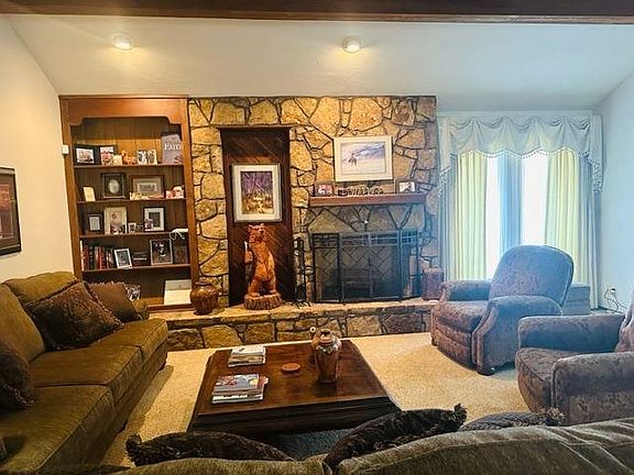 5th image of 917 Brentwood Dr