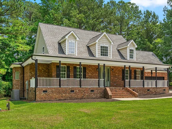2015 Saddlebrook Dr, Clayton, NC 27527