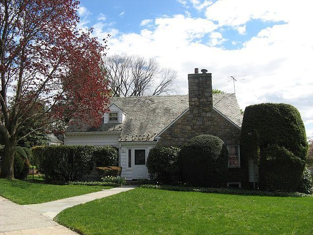 1st image of 2 Primrose Ave
