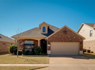 11033 Hawks Landing Rd, Haslet, TX 76052
