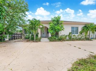 6881 SW 27th St, Miami, FL 33155