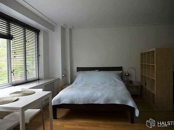 5th image of 392 Central Park W APT 3S