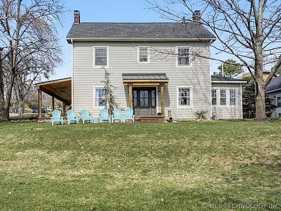 2nd image of 1373 Riverside Dr