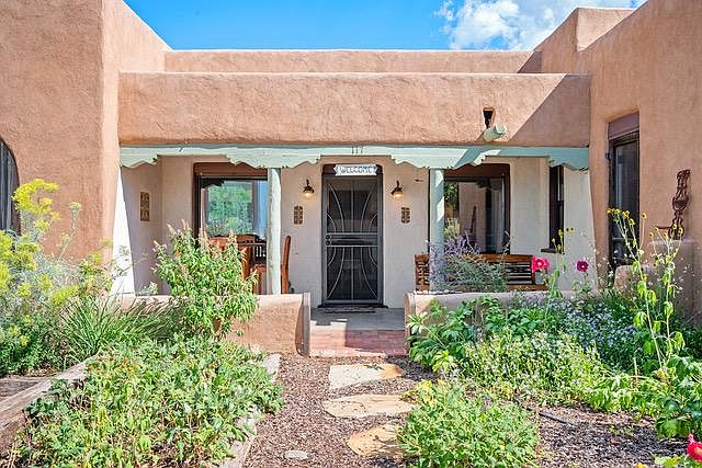 117 E Coronado Rd, Santa Fe, NM 87505 | Zillow