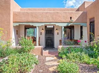 117 E Coronado Rd, Santa Fe, NM 87505
