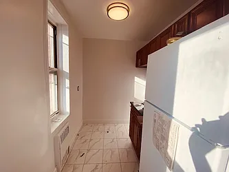 Rented by Silverstein Collection LLC 