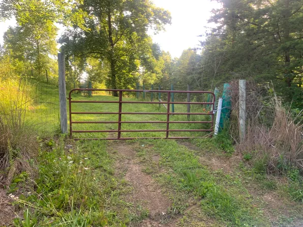 9999 Big Barn Rd, Tyner, KY 40486