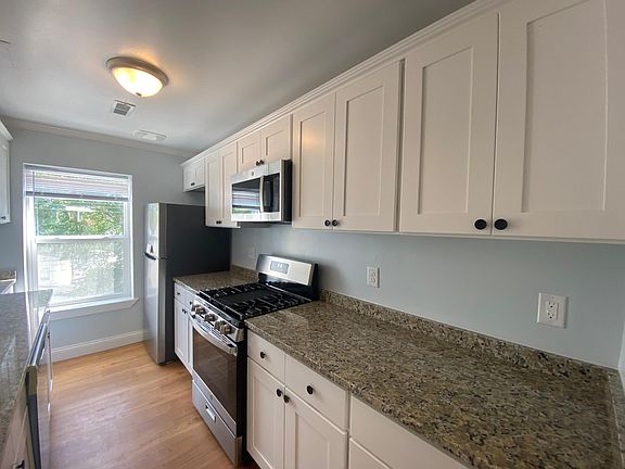 4th image of 1316 Geddes Ave APT 10