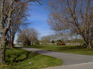 17 Old Horseneck Rd, Westport, MA 02790