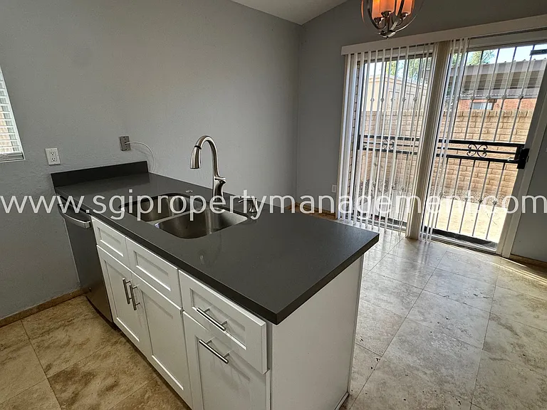 117 W Concorda Dr #103 — Photo 11