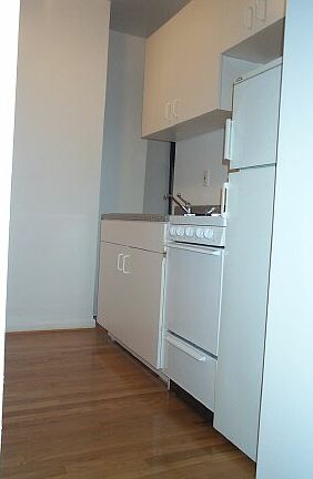 3rd image of 238 E 7th St APT 20