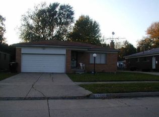 19261 McIntyre St, Detroit, MI 48219