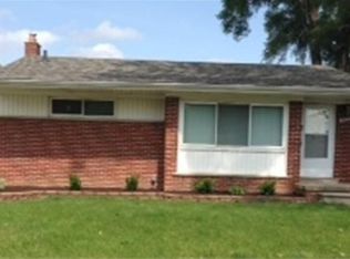 18226 Macarthur St, Redford, MI 48240