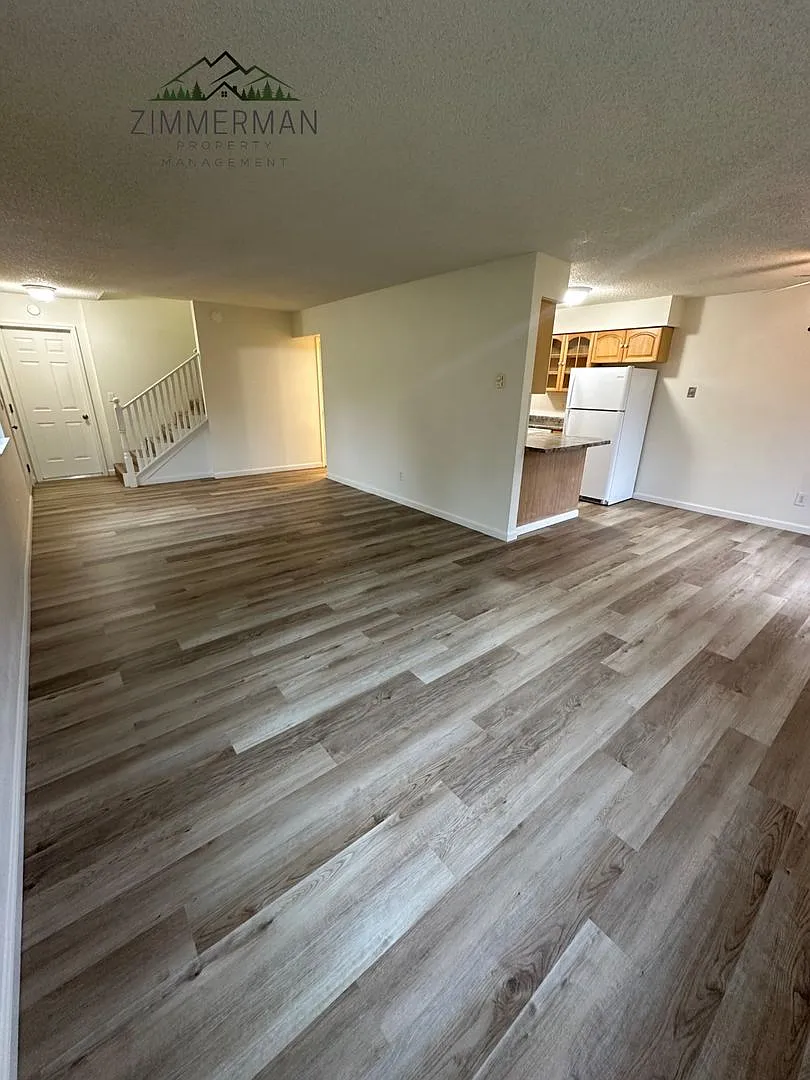 Newly Updated 3 bedroom 1.5 Bath — Photo 3