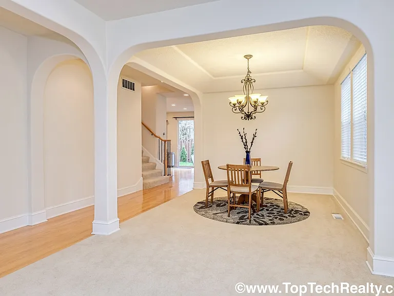 12852 NW Bayonne Ln — Photo 2