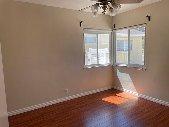 3rd image of 2046 W Willow Ave