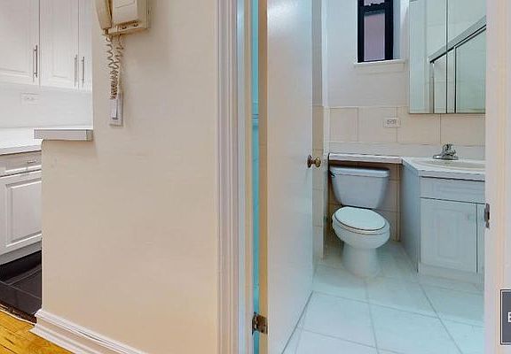 4th image of 171 E 83rd St APT 3A