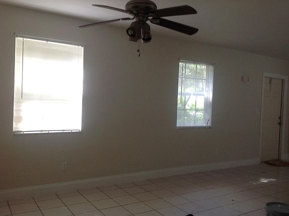 5th image of 345 Alesio Ave #1
