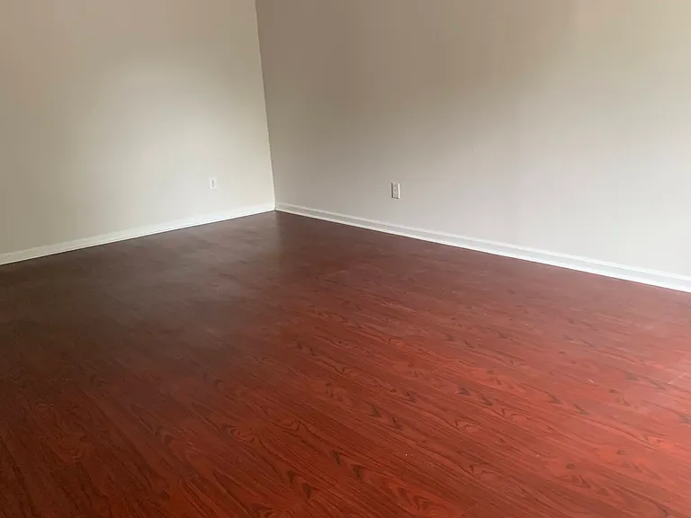 208 Milford Dr — Photo 15