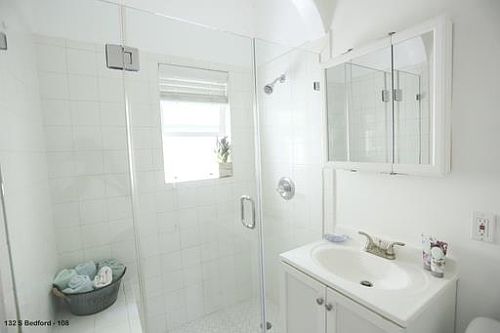 3rd image of 132 S Bedford Dr APT 206