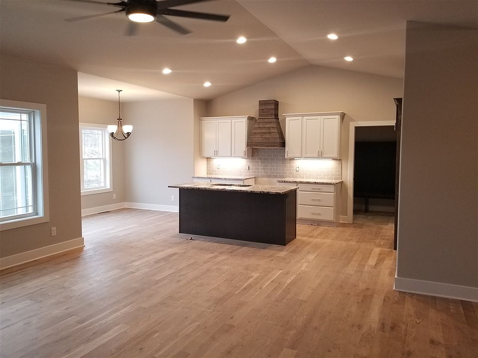 2nd image of 1152 Reese Trl
