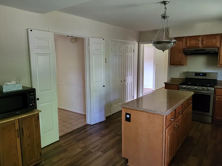 6614 Degen Dr — Photo 6