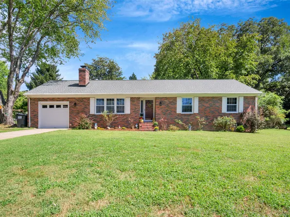 111 Laurel Ln, Williamsburg, VA 23185