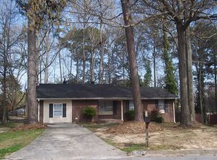 225 Deerrun Trl, Atlanta, GA 30349